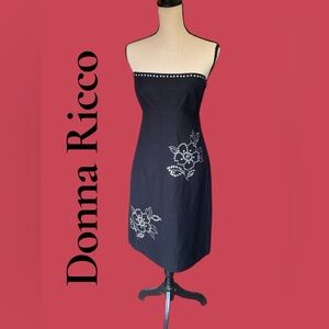 Donna Ricco Strapless Black Dress/Silver disk Accents. Linen blend. Lined. Sz 10